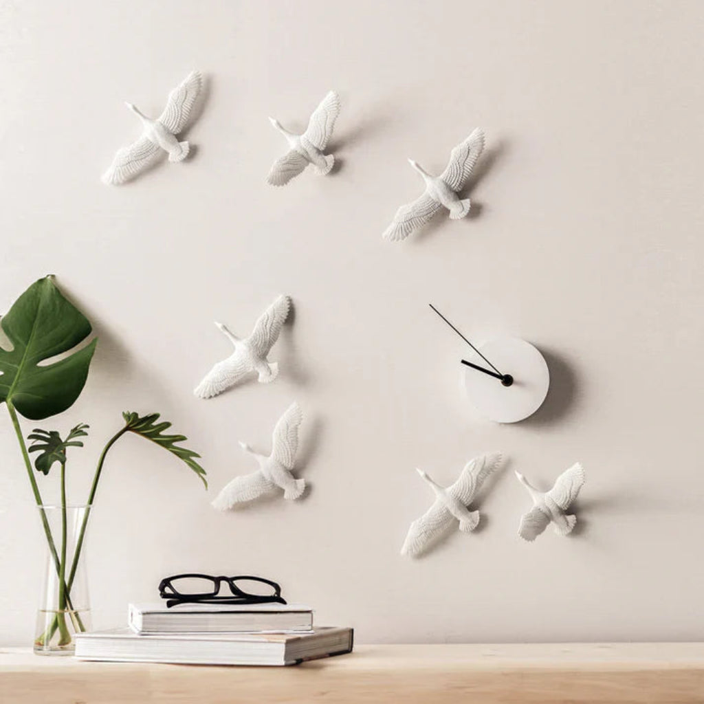 Clock Haoshi Migrantbird C Form Spacio India