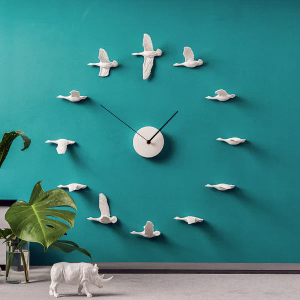 Clock Haoshi Migrantbird X - O Form Spacio India