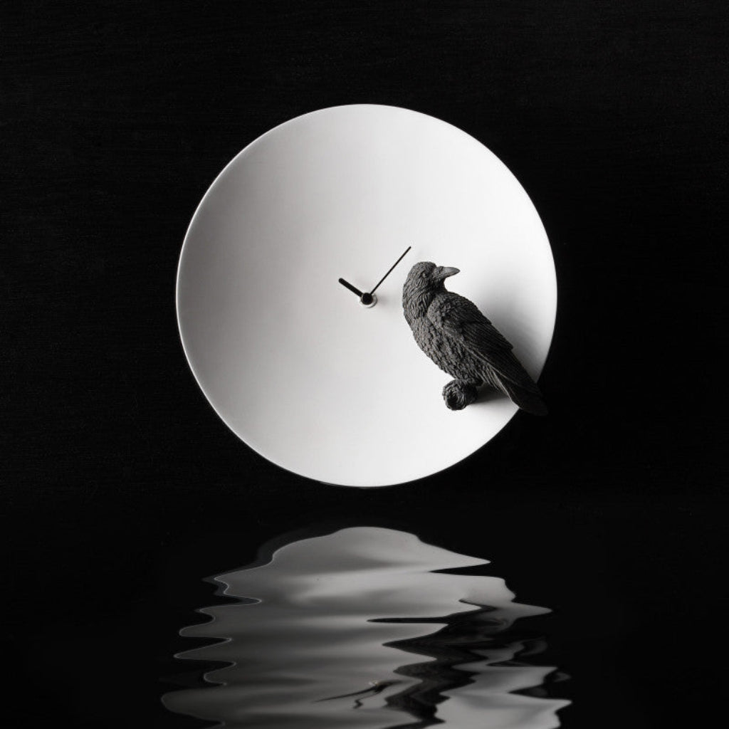 Clock Haoshi Moon - Raven Spacio India